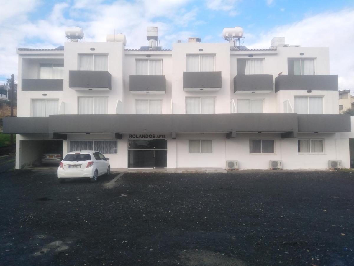 Rolandos Apts Apartmanhotel